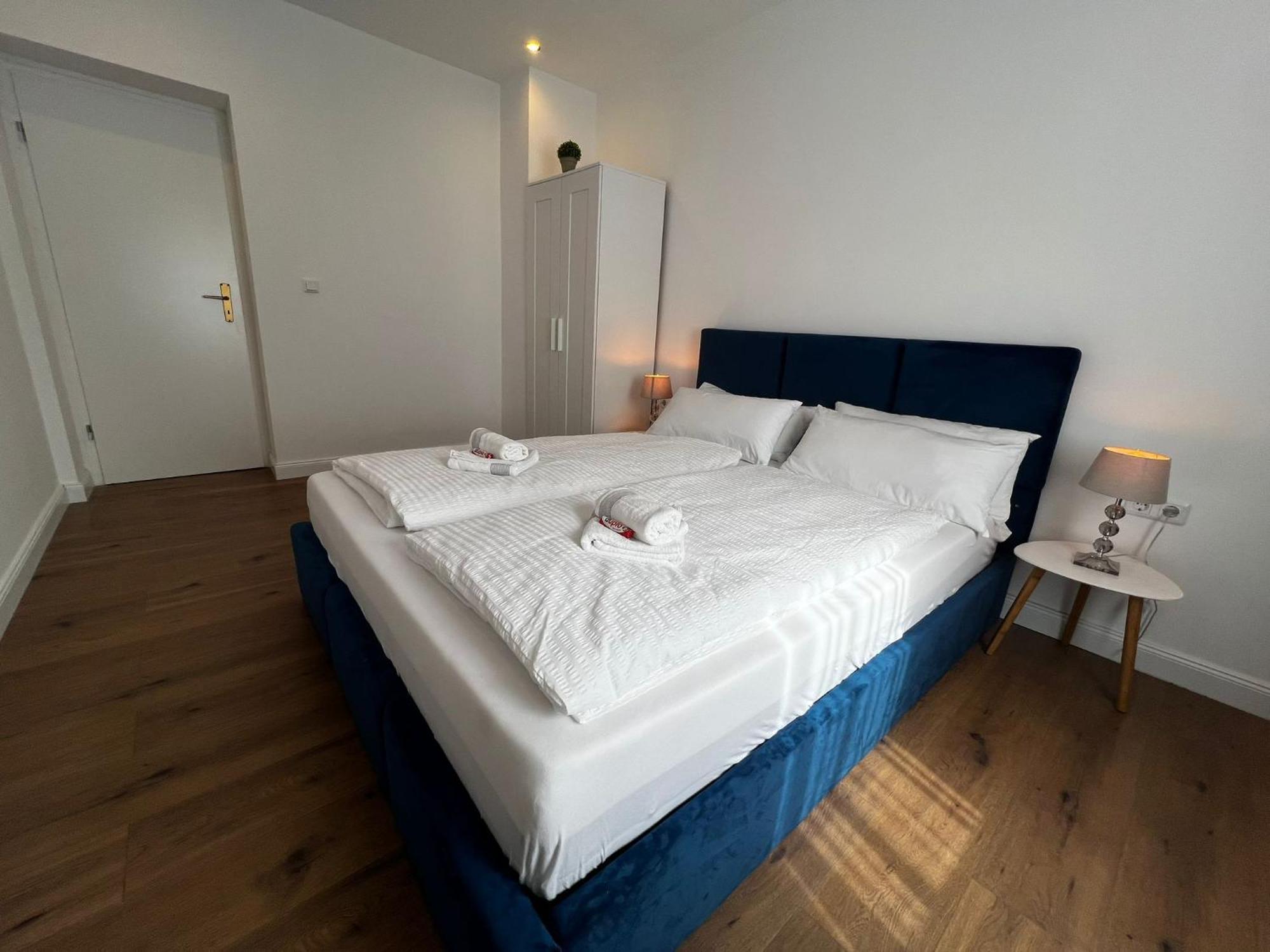 105 Quadratmeter Apartment, Parkplatz, Kinderfreundlich, 6 Personen, Wifi, Vollausgestattete Kueche, Crimmitschau Εξωτερικό φωτογραφία
